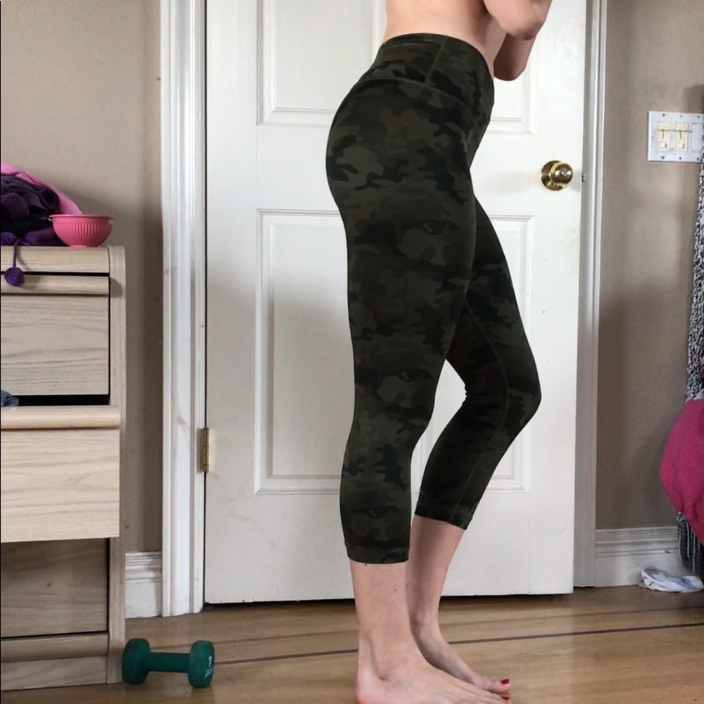 90 Degree Camo Cropped Leggings